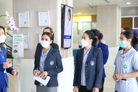 คุณนริชรา โครตประทุม หัวหน้ากลุ่มการพยาบาลและคณะ